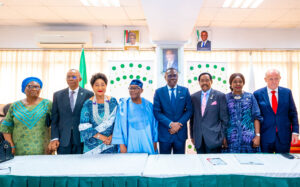 L-R: Vice President, Lagos Chamber of Commerce and Industry (LCCI), Mrs. Bamidele Daramola; Deputy President, LCCI, Mr. Gabriel Idahosa; LCCI Past President’s: Chief (Mrs.) Nike Akande; Chief John Odeyemi; Lagos State Governor, Mr. Babajide Sanwo-Olu; President, LCCI, Asiwaju (Dr.) Michael Olawale-Cole; Director General, LCCI, Dr. Chinyere Almona and Deputy President, LCCI, Mr. Knut Ulvmoen, during the Lagos Chamber of Commerce and Industry (LCCI) Private Sector Interactive Meeting with the Lagos Governor at the LCCI Boardroom, Idowu Taylor Street, Victoria Island, on Tuesday, 28th June, 2022.
