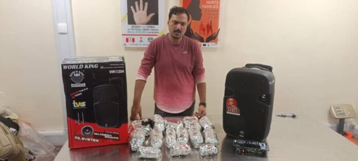 2 Pakistani Businessmen, Blind Nigerien, Son Arrested For Cocaine, Skunk Trafficking