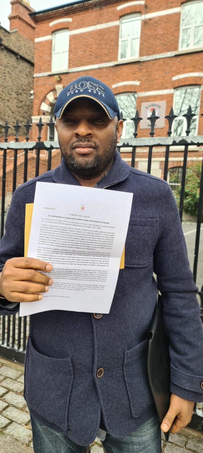 YFF Coordinator Ireland Presents Endorsement Letter For Asiwaju Bola Ahmed Tinubu