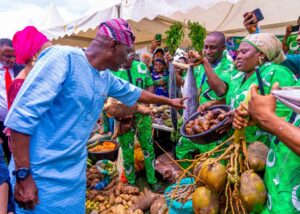 SANWO-OLU MARKS WORLD FOOD DAY WITH LAGOS FARMERS, RECOMMITS GOVT TO FOOD SAFETY MEASURES•Governor woos individual paddy rice farmers for immediate supply

Lagos State Governor Babajide Sanwo-Olu, on Monday, recommitted his administration to actions and interventions that would make quality food affordable and accessible within the State.

The Governor said the ongoing development of Food Security Systems and Central Logistics Park in Ketu-Ereyun, Epe, was part of the current interventions by his Government to ensure food affordability, stressing that the facility would help bring the food market closer to the consumers and scale down food prices.

Sanwo-Olu joined hundreds of farmers at Lagos Farm Fair - an event held at the Police College in Ikeja for the commemoration of the 2023 World Food Day.

The event with the theme: “Water is Life, Water is Food; Leave No One Behind”, was organised by the Ministry of Agriculture with the objective to promote awareness and action against hunger, and to highlight the need to ensure healthy diets for all.

Farmers from various Local Government Areas of Lagos, who were supported by the State Government through Lagos APPEALS Project, exhibited their produce at the Fair and offered reduced prices for bulk purchase of their crops.

As the State population grows, Sanwo-Olu said there was need for collaborative efforts and innovation to sustainably scale up agricultural production to meet demand, while improving food supply chain and security.

The completion of the Food Logistics Hub next year, the Governor said, would centralise the State’s food supply from the farm to the markets where consumers would buy at affordable prices. He said the facility was being developed with capacity for long-term storage to reduce waste and loss.

He said: “It is another year of commemoration of the World Food Day. For us in Lagos, it is to celebrate and appreciate our resilient farmers, while also bringing up a conversation on need to begin to ensure that food is affordable and accessible. It is important to note that the current economic situation has made the prices of food to go up, but I believe with deliberate interventions that will bring the market closer to the consumers, we can help to bring down the food prices.

“As part of our efforts, we are currently building the largest Food Logistics Hub in West Africa in addition to middle level markets we are opening across the State. By this time next year, we would have completed the first phase of the project. The Logistics Food market will be the central hub through which all farm produce will come into Lagos. The facility has cold and dry storages from which food will be supplied to the middle-level markets and where products go to the retail shops.”

Sanwo-Olu said the Logistics Hub was part of a “robust, integrated” plan of his administration to ensure food adequacy and sufficiency. Other initiatives, he said, focused on equipping farmers to raise productivity, and supporting the market in order to make food affordable for the end consumers.

The Governor said despite the deficiency of land in Lagos, the State had been showing the way in urban farming in areas, such as aquaculture, piggery, fishing, poultry, vegetable and fruits production. He reiterated his commitment towards providing infrastructure and creating incentives for farmers to meet residents’ nutritional needs.

In spite of the collaboration with some key agrarian States for paddy rice supply, Sanwo-Olu said the Lagos-owned Imota Rice Mill hardly received adequate paddy rice from its suppliers to meet production capacity. He called on independent paddy rice farmers to collaborate with Lagos in order to sustain the rice production.

“Farming is an important component of our Government’s activities. We need to grow what we eat, and eat what we grow. While we have collaborated with some major agricultural states within the country, we are also looking for independent paddy rice farmers across the federation to raise paddy supply to Lagos Rice Mill. We need a lot of paddies to meet up with production capacity. It doesn’t matter the tonnage of paddy rice they have, we are ready to take it up. This is calling on paddy growers across the country to key into this opportunity,” he said.

Commissioner for Agriculture, Ms. Abisola Olusanya, noted the event was held in the wake of critical food security issues facing the country and which required “urgent” actions to scale up food production across the various value chains.

She said the Farm Fair would encourage action on food insecurity, promote production and consumption of safe food, which would have an immediate and long-term benefit on the people, the planet and the economy.

“Not only is Lagos playing frontline role in the aqua farming industry, we are also key players in production of other crops and edible produce. This year’s commemoration of World Food Day is to come out and encourage our farmers, and create a platform for them to be aware of all the incentives and interventions we have created for them,” the Commissioner said.