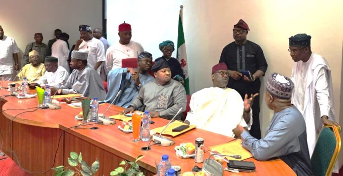 N4.7trillion AMCON Debt: Senate May Scale Down Interest Rate AMCON Pays To CBN – Senator Abiru