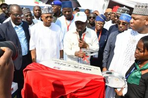 BUA, NNPC GAS MARKETING LTD COMMENCE DEVELOPMENT OF A 700TPD, 45MMSCF MINI-LNG PLANT WITH GROUNDBREAKING IN AJAOKUTA Kogi State, January 28, 2025 – BUA has commenced the development of a 700-ton-per-day (700TPD), 45mmscf Mini-LNG Plant with a groundbreaking ceremony held today at Ajaokuta, Kogi State. Present at the event is the Founder/Executive Chairman of BUA Group, Abdul Samad Rabiu, with the Kogi State Governor, Ahmed Usman Ododo; Minister of State for Petroleum Resources (Gas), Hon. Ekperikpe Ekpo; NNPC Board Chairman, Chief Pius Akinyelure; GCEO NNPC, Mele Kyari; Authority Executive of NMDPRA, Engr. Farook Ahmed and other eminent dignitaries including various stakeholders. Speaking at the event, the Founder/Executive Chairman of BUA Group, Abdul Samad Rabiu said in his speech: “This LNG plant, which we are doing the groundbreaking today, also embodies that spirit. Upon completion, it will ensure that BUA’s captive power plants are provided with much-needed gas with limited supply downtime, thus enhancing our production and manufacturing capacity while positioning BUA to be fully integrated into the value chain of our energy supply operations”. He stated that the project is a win-win for Nigeria and is in line with President Bola Tinubu’s vision and promoting gas usage for cleaner energy. NNPC will provide critical gas feedstock for a 10% stake in the plant, and BUA will provide 100% financing while driving execution. This is a testament that public-private partnerships under the right government policies can deliver transformative results. The BUA LNG plant will ensure cost efficiency, supply stability, and sustainability for BUA’s operations while reinforcing Nigeria’s industrial future. Covering a land area of about 16 hectares, it will primarily serve BUA’s captive power plants across its manufacturing businesses in Nigeria and provide gas for other uses within the country. This is geared towards operational efficiency in alignment with the national energy transition initiative. The GCEO NNPC, Mele K. Kyari, in his speech stated that it is rightly timed to have these 5 mini-LNG plants in Kogi State of which BUA LNG is one, considering its strategic location at the crossroads of Nigeria’s North and South, in Ajaokuta, Kogi State. The signing ceremony for the project, which held within the week at NGML headquarters in Abuja, was attended by BUA’s Group Executive Director, Kabiru Rabiu, Chief Legal Officer, Oluseye Alayande, and NGML’s leadership team led by Justin Ezeala.