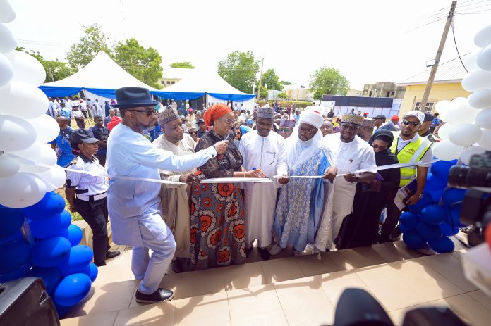 NLNG Commissions Medical Laboratory Complex In Bauchi